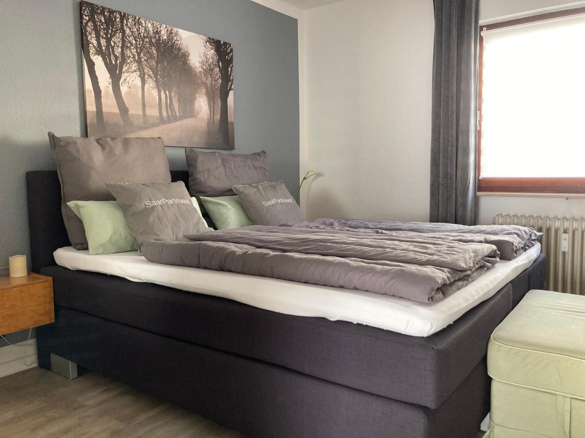 Living At Saarpartments -Adults Only- 2 Bedroom, Netflix - Business & Holiday Apartments For Long- And Short Term Stay, 3 Min To Train Station, Secure E-Bike Parking! Саарбрюкен Екстер'єр фото