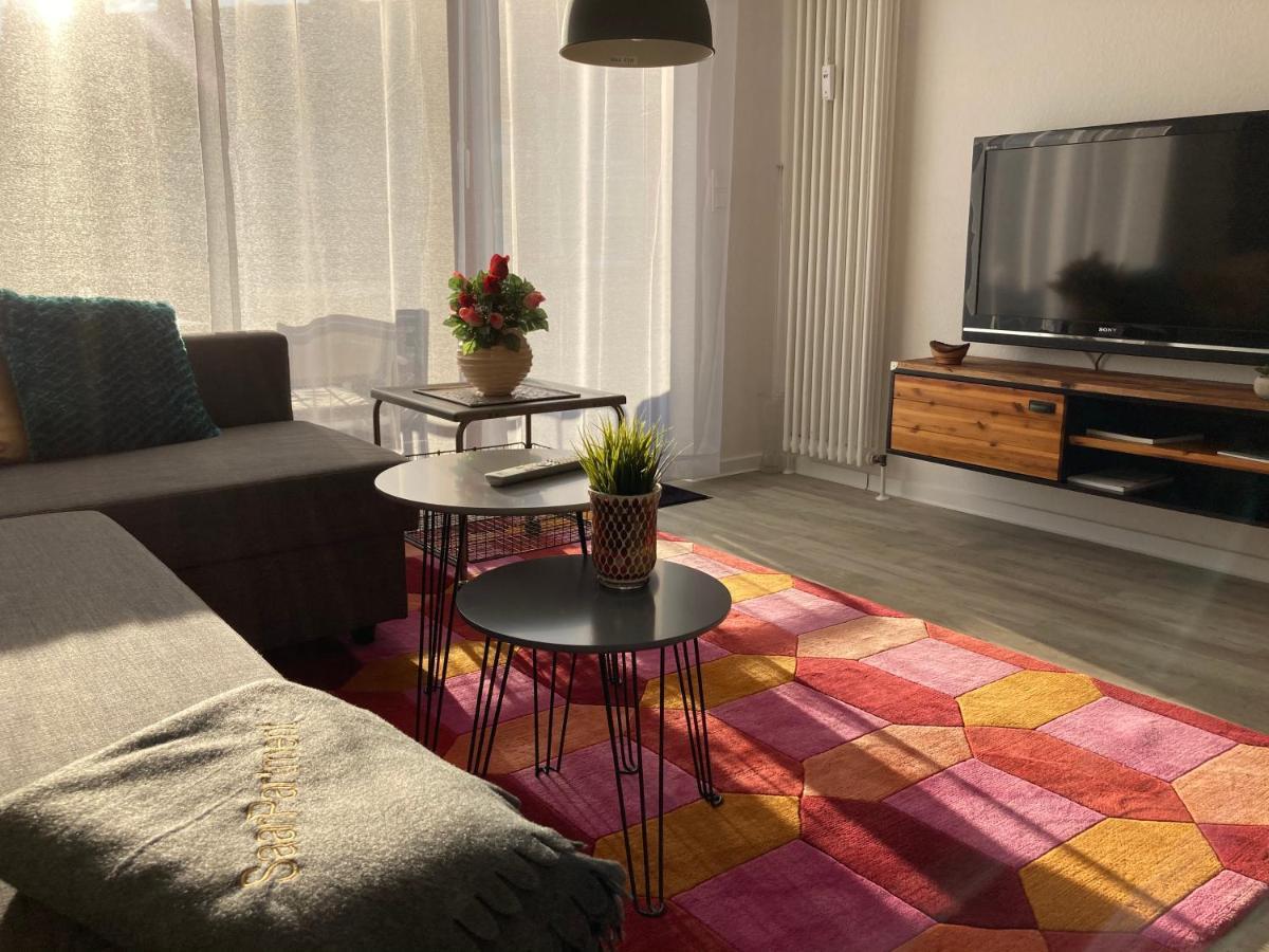 Living At Saarpartments -Adults Only- 2 Bedroom, Netflix - Business & Holiday Apartments For Long- And Short Term Stay, 3 Min To Train Station, Secure E-Bike Parking! Саарбрюкен Екстер'єр фото
